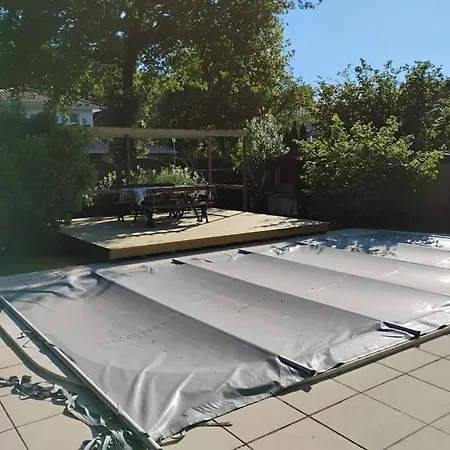 Holiday home Maite, Quartier Calme, Piscine Chauffee Andernos-les-Bains