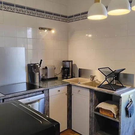Maite, Quartier Calme, Piscine Chauffee Holiday home Andernos-les-Bains
